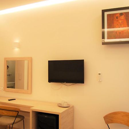 Iniohos Hotel Αθήνα Εξωτερικό φωτογραφία