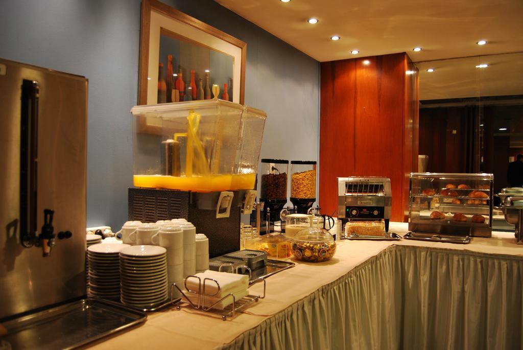 Iniohos Hotel Αθήνα Εξωτερικό φωτογραφία
